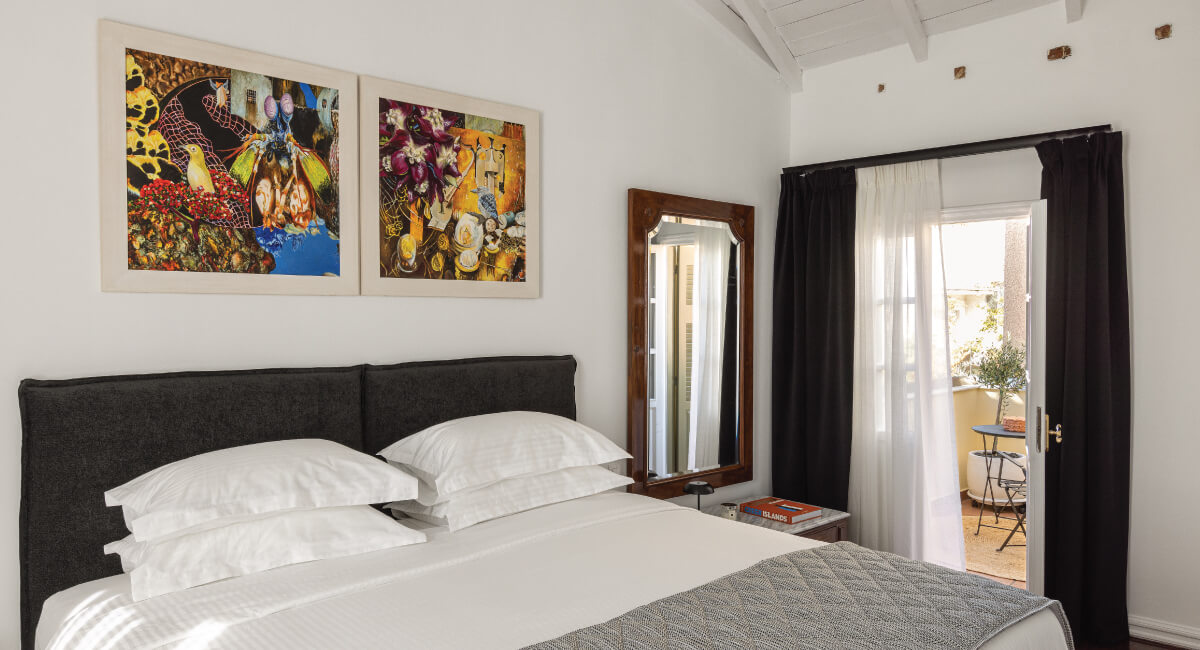 house-of-andele-living-room-1b