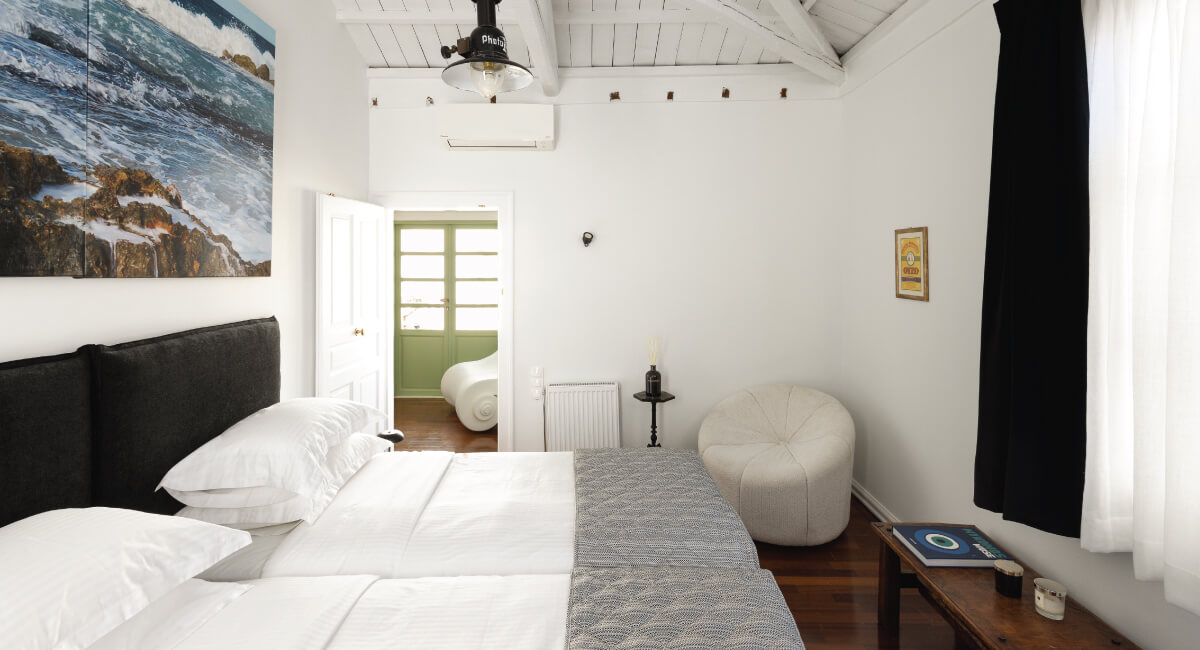 house-of-andele-living-room-2b